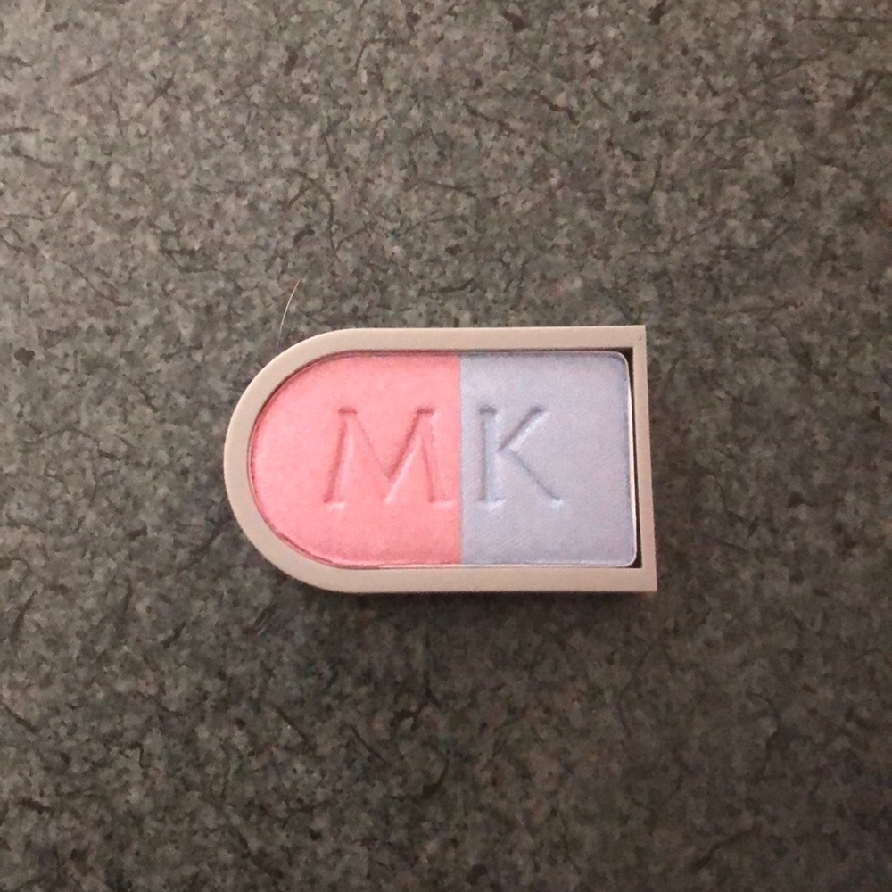 Mary Kay Signature Cotton Candy Eye Color